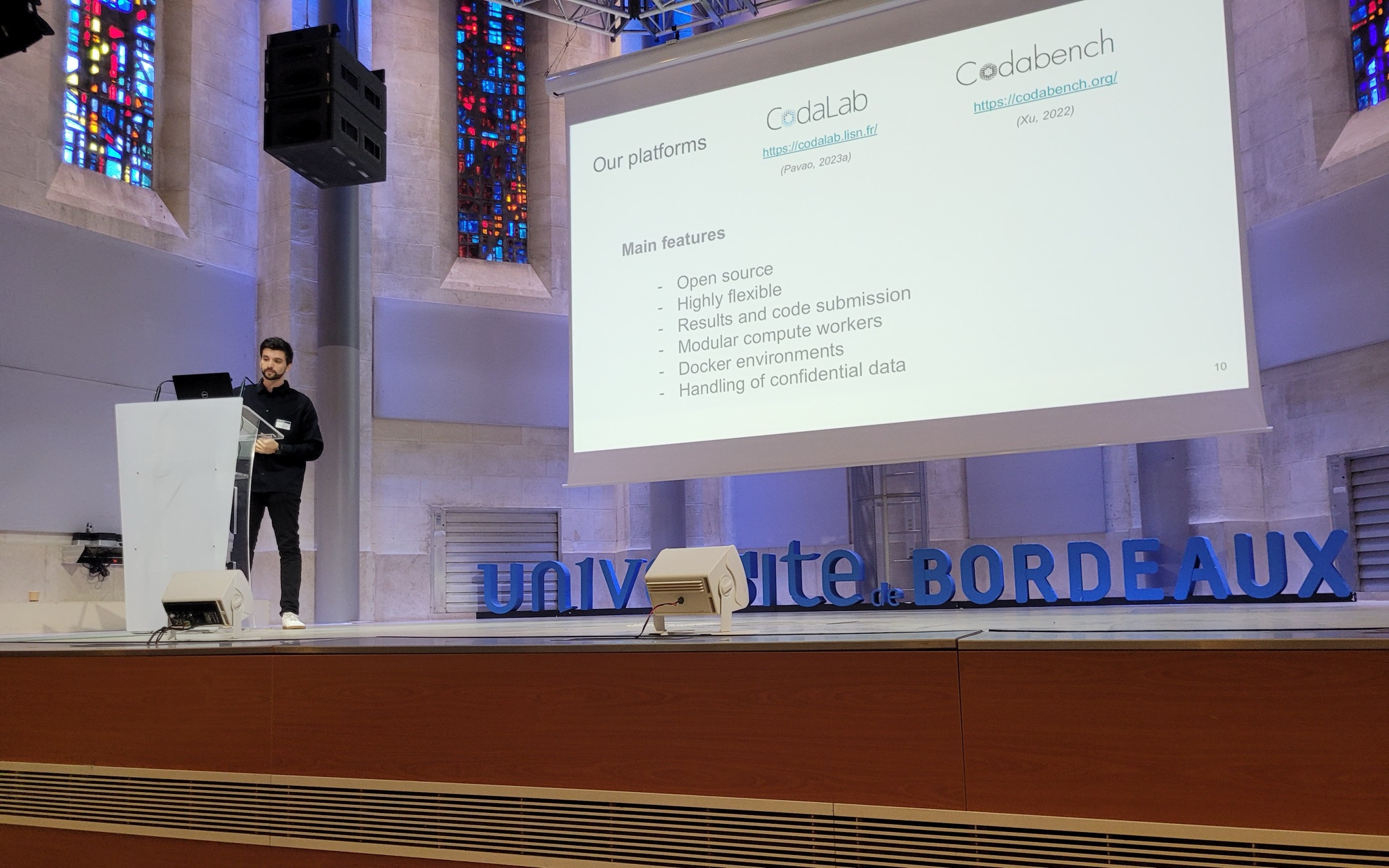 Presenting Codabench at Université de Bordeaux